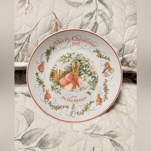 Wedgwood Peter Rabbit Merry Christmas 1995 Plate – Made in England